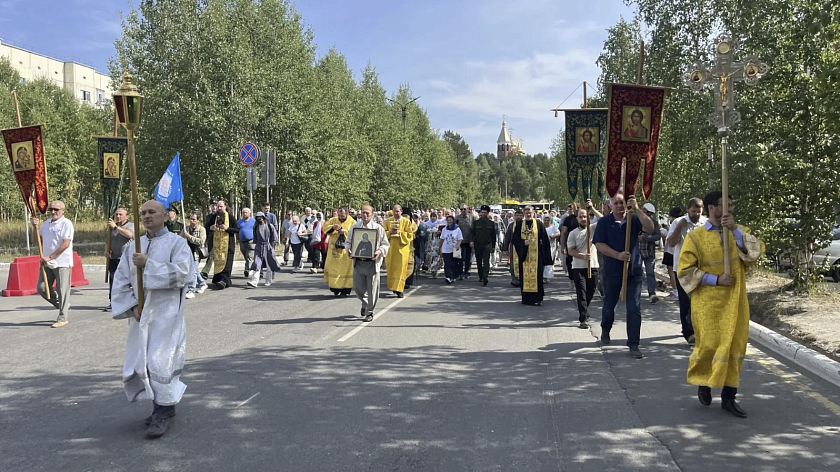 В Ноябрьске прошёл традиционный крестный ход