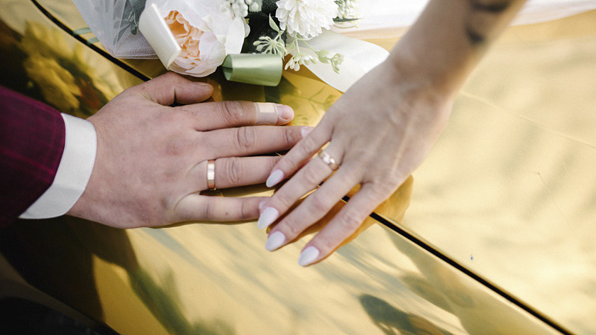 Стало известно, как будут работать ямальские отделы ЗАГСа в новогодние праздники