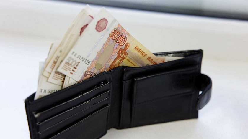 Петербуржец отсудил 220 тысяч рублей за сверхурочную работу 