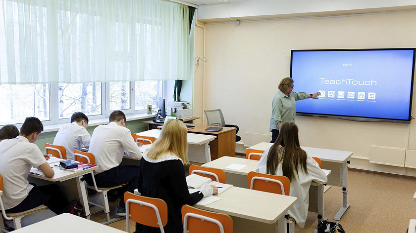 Губернатор Артюхов выразил обеспокоенность подростковой агрессией в школах Ямала