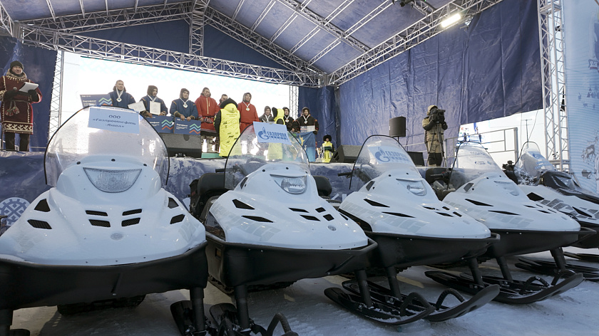 «Газпром нефть» поддержала проведение юбилейного Дня оленевода в Надыме