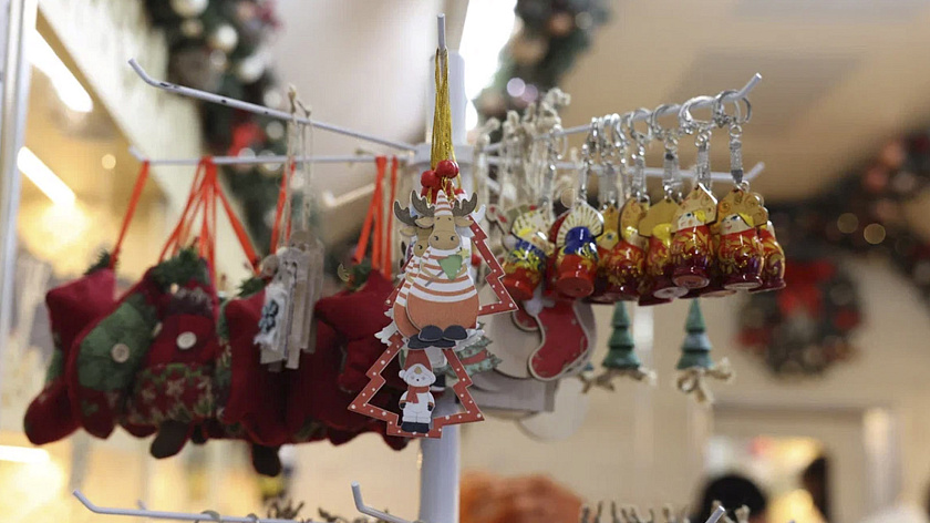 В Тазовском выбрали самое лучшее новогоднее оформление магазинов