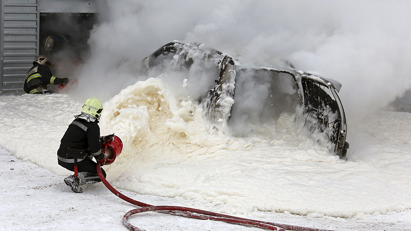 В Лабытнанги сгорел автомобиль