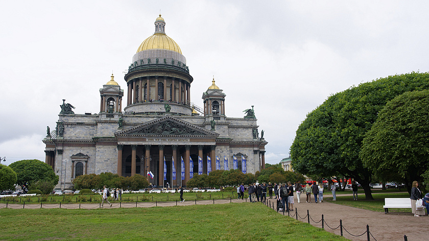 Почти 13 млн туристов посетили Петербург с начала 2025 года