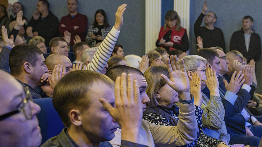 Жители Аксарки проголосовали за объединение Приуральского района и Лабытнанги