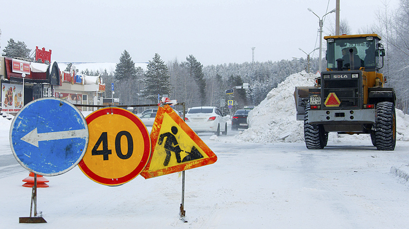 Ноябрян предупредили о возможных пробках из-за грандиозной уборки снега