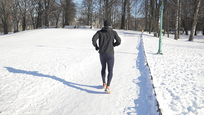 Ямальцы пробежали 17 километров по древнему пути кочевников в Шурышкарском районе