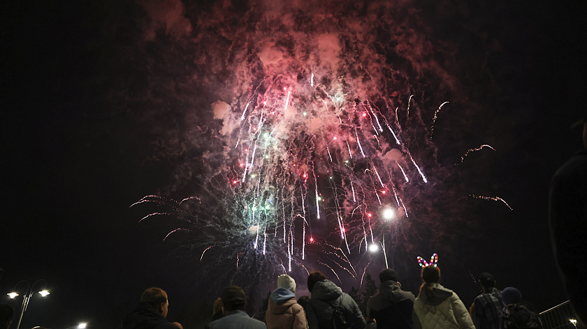 Жителям Салехарда назвали разрешенные площадки для запуска фейерверков