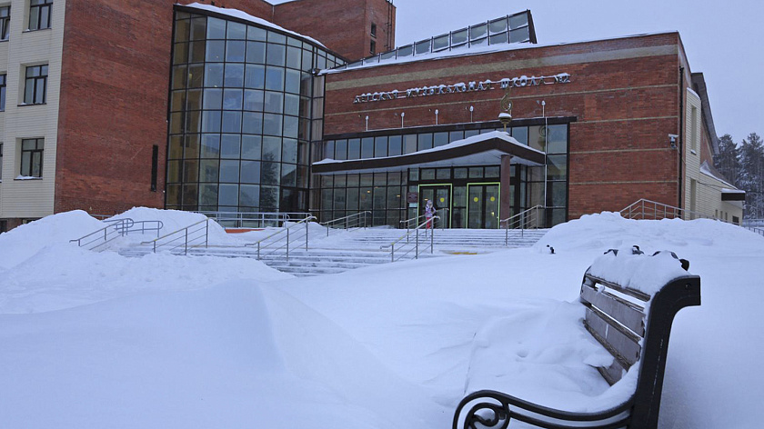 Педагог из Ноябрьска завоевал награды на двух престижных музыкальных конкурсах