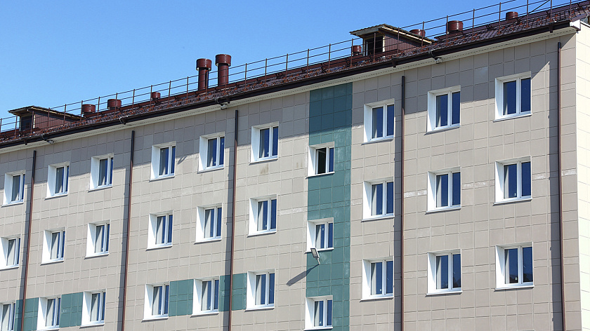 В Тазовском завершили строительство трёх новых домов для переселенцев