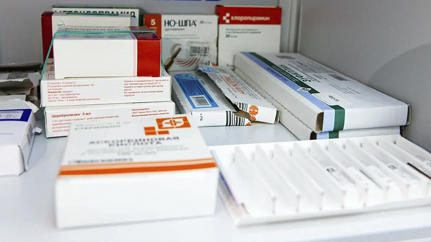 Юрист напомнил об ответственности за покупку лекарств по поддельным рецептам