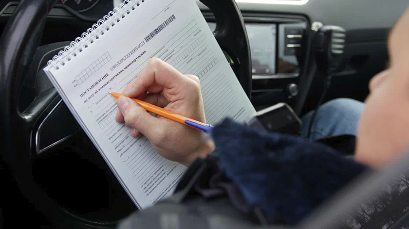 В Салехарде 29 водителей с иностранными номерами стали злостными штрафниками