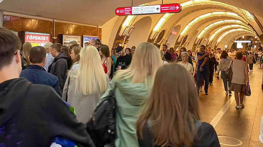 Жители Ямала смогут безлимитно пользоваться интернетом в метро Москвы и Санкт-Петербурга