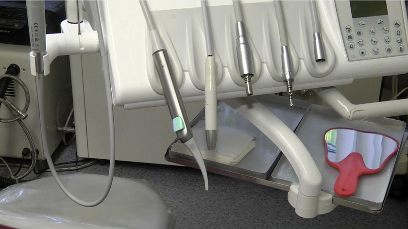 «Какая боль!»: стоматолог развенчал самые популярные мифы о лечении зубов