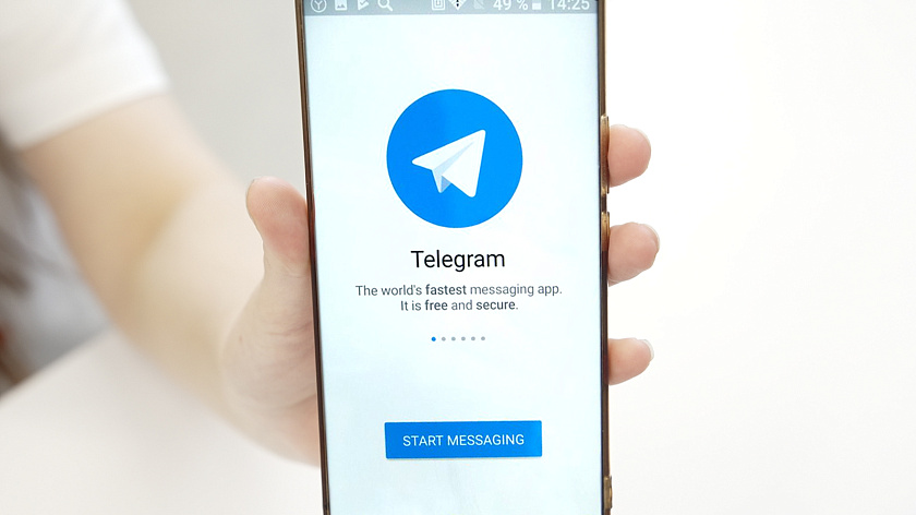 Юрист объяснил, будут ли наказывать россиян за использование Telegram 