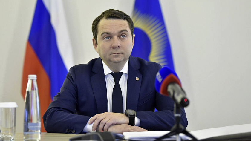 Губернатор Мурманской области поздравил женщину-капитана атомного ледокола «Ямал»