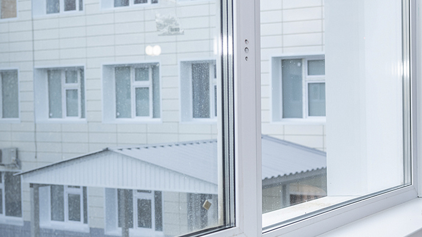 Петербуржцам разрешили менять окна и двери на даче за маткапитал 