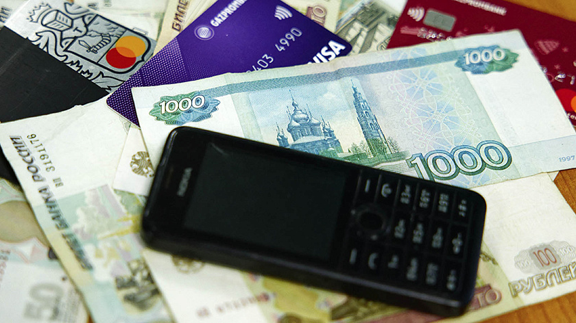 На Ямале осудили разорившего чужую карту оренбургского пенсионера