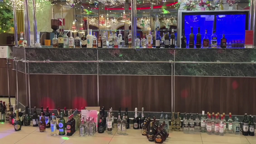 Жительнице Нефтеюганска грозит штраф до 200 тысяч рублей за незаконную торговлю алкоголем