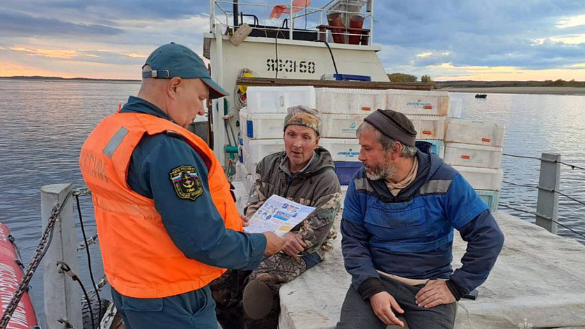 На Ямале с начала речной навигации выявили 230 нарушений на воде