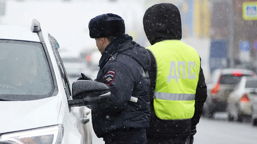 На трассе Сургут — Салехард при столкновении иномарки и вездехода пострадал человек