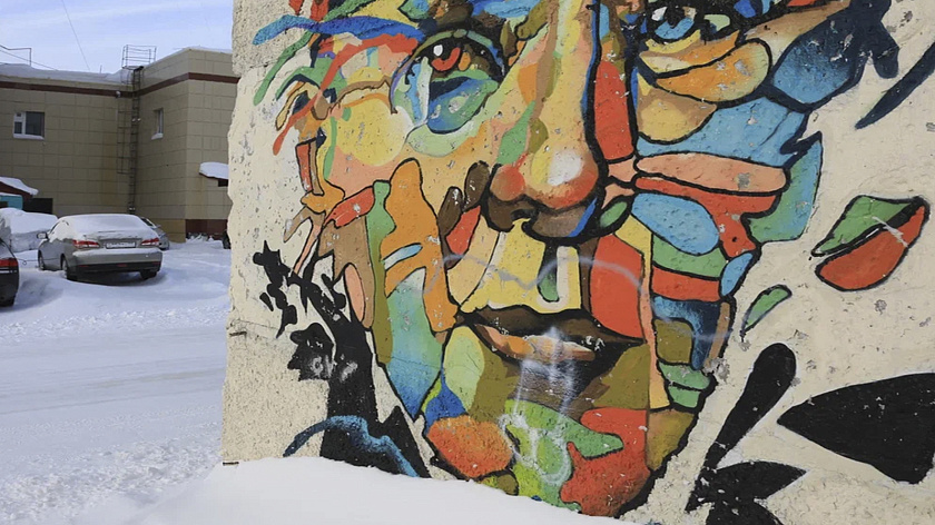 Фасады трёх домов в Лабытнанги украсят муралы