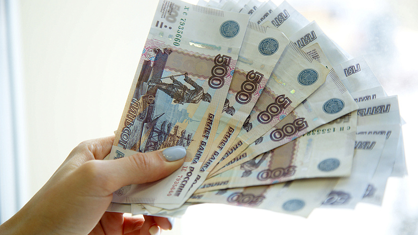 В Тюменской области 123 тысячи детей получат увеличенный размер пособия