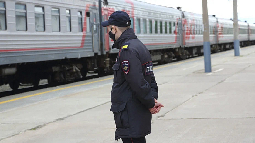 В поезде на Оренбург задержали находящегося в федеральном розыске ямальца