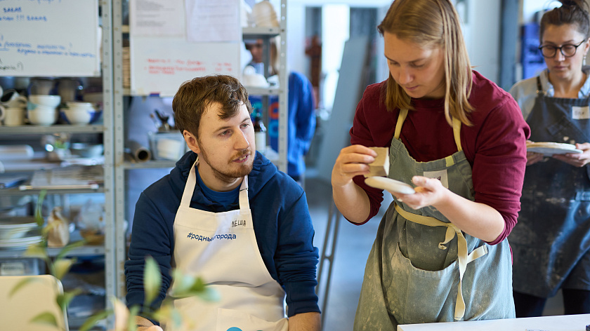 «Газпром нефть шельф» поддержит развитие инклюзивной мастерской в Петербурге