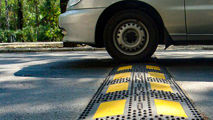 В Тарко-Сале установят лежачие полицейские на объездной дороге к микрорайону Южный