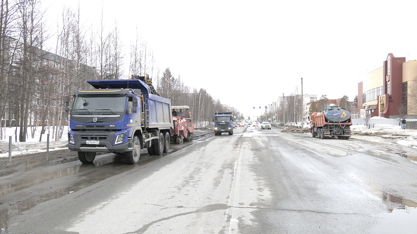 В Ноябрьске на проспекте Мира вместо разделительной полосы появится шумовая разметка