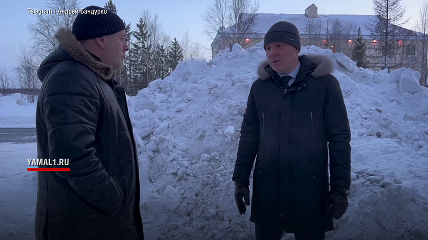 Глава Губкинского Бандурко показал, как в городе справляются с последствиями снегопада. ВИДЕО