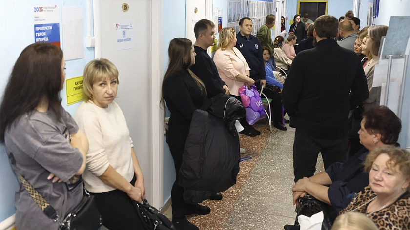 Более 780 ноябрян проверили здоровье во время ночных диспансеризаций