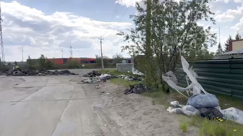 В Новом Уренгое вновь всплыла проблема с кучей старых покрышек 