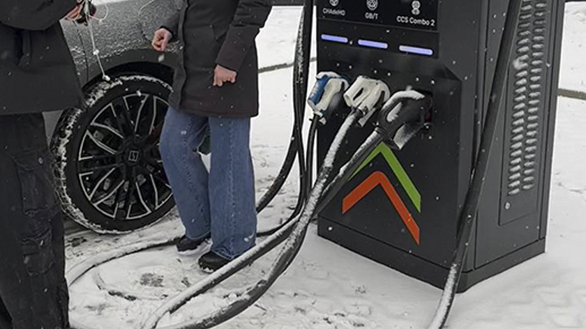 В Ноябрьске в 2026 году появятся две новые зарядки для электромобилей