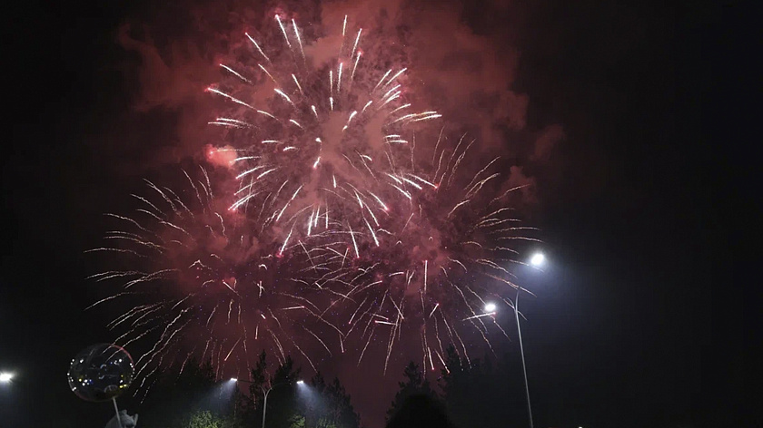 В Ноябрьске определили три площадки для запуска новогодних салютов