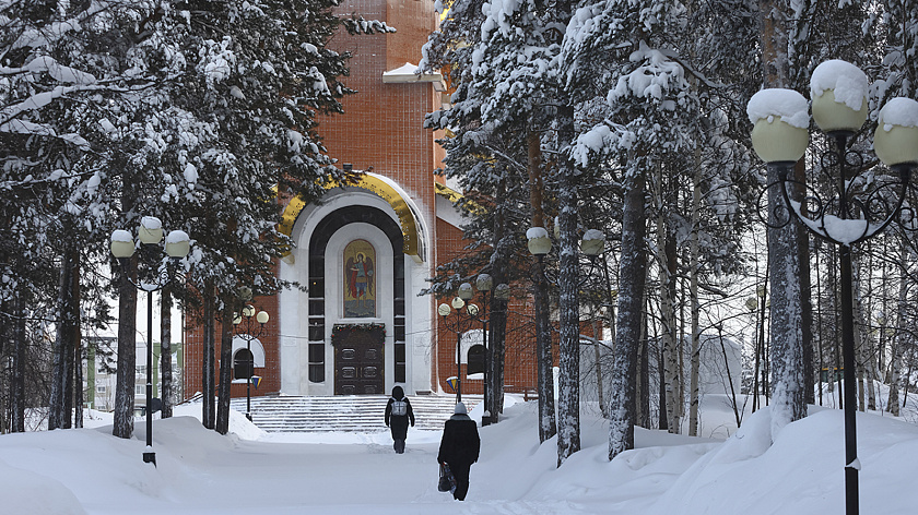 Жителей Ноябрьска пригласили помочь прибраться в храме перед Рождеством