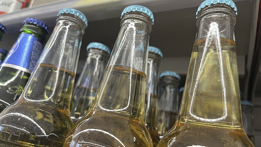 Незаконная торговля пенным обернулась штрафом для предпринимателя в Муравленко