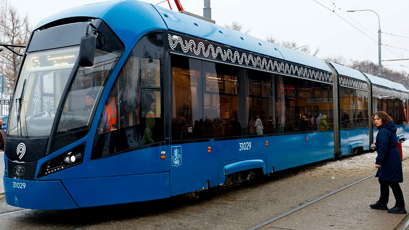 В Петербурге вновь открыли движение по трамвайным путям у Марсова поля