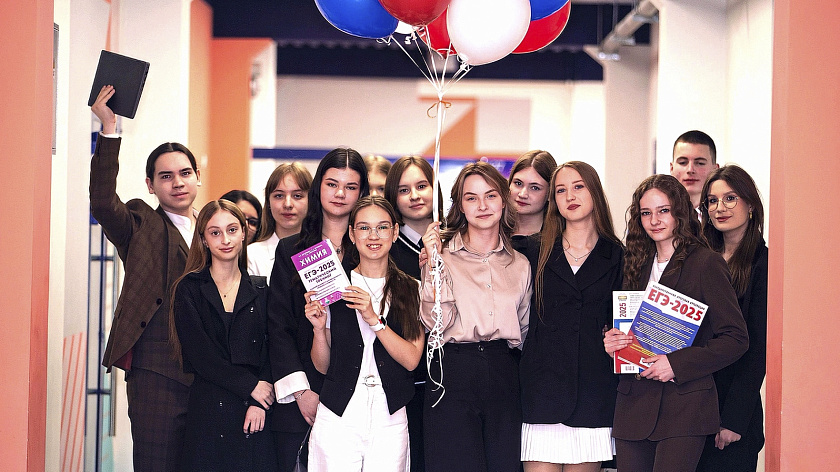 На Ямале 26 выпускников получили 100 баллов на ЕГЭ