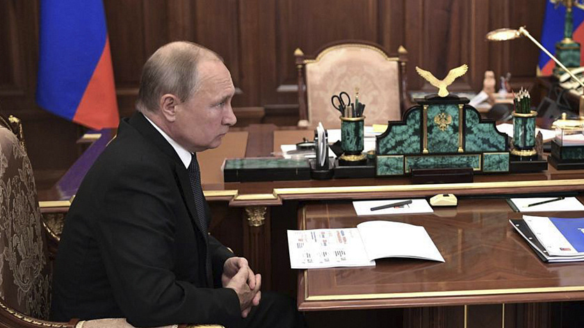 Более миллиона вопросов поступило Владимиру Путину перед прямой линией 