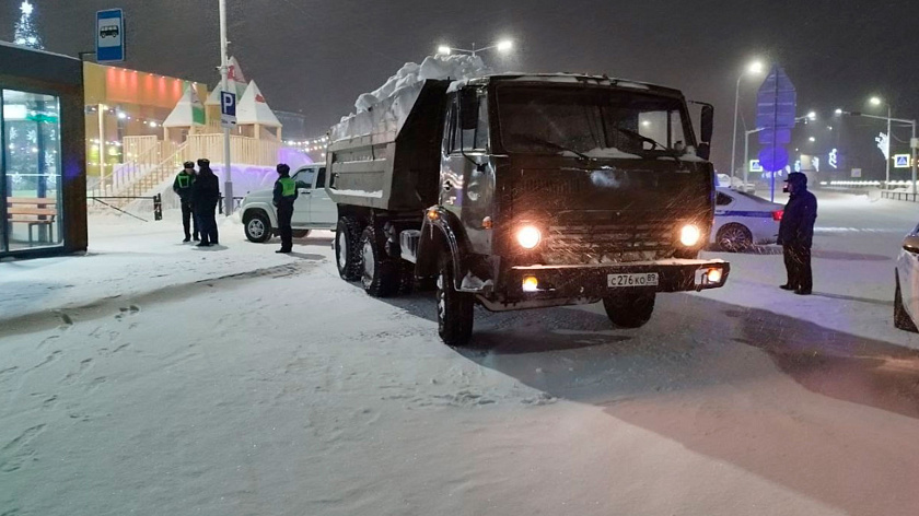 На Ямале возбудили уголовное дело после гибели ребенка под колесами грузовика