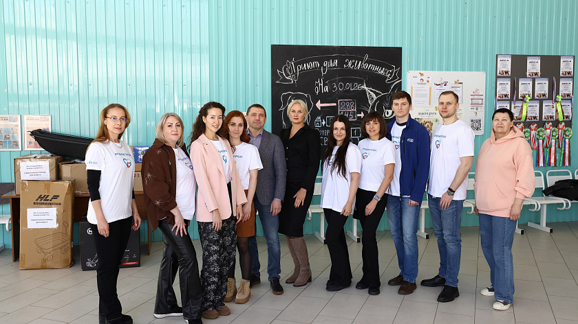 Сотрудники «Ноябрьскнефтегаза» провели волонтёрскую акцию в приюте для животных