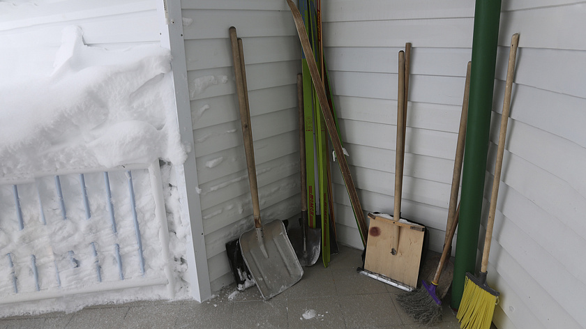 Морозы ограничили снегоуборочные работы в Надымском районе