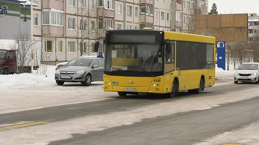 В Ноябрьске пустили автобусы по новой кольцевой дороге 