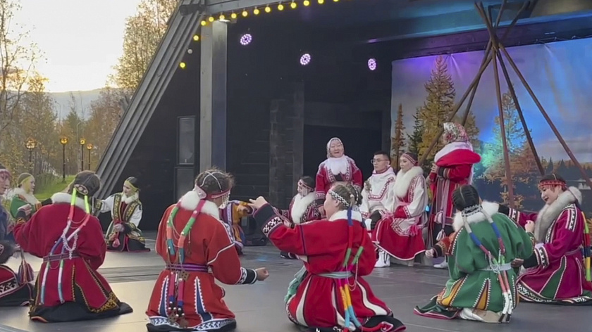 В Горнокнязевске впервые провели церемонию бракосочетания в ненецких традициях