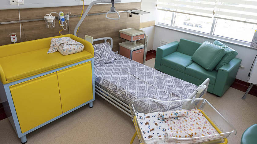 В тюменском роддоме обновили палаты для физической и психологической поддержки мам
