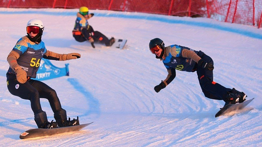 В Лабытнанги готовят к открытию сезона горнолыжный комплекс «Октябрьский»