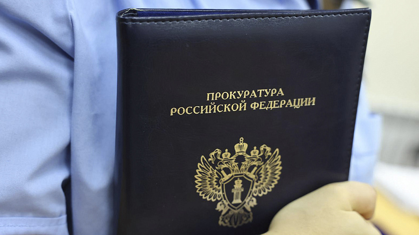 Прокуратура проводит проверку после пожара в школе Салехарда