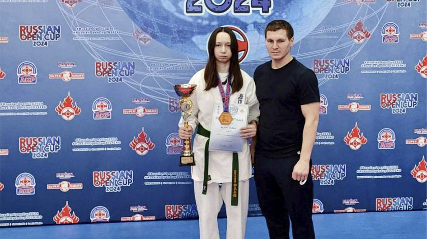 Диана Алиева из Тарко-Сале привезла бронзу международного турнира по киокусинкай